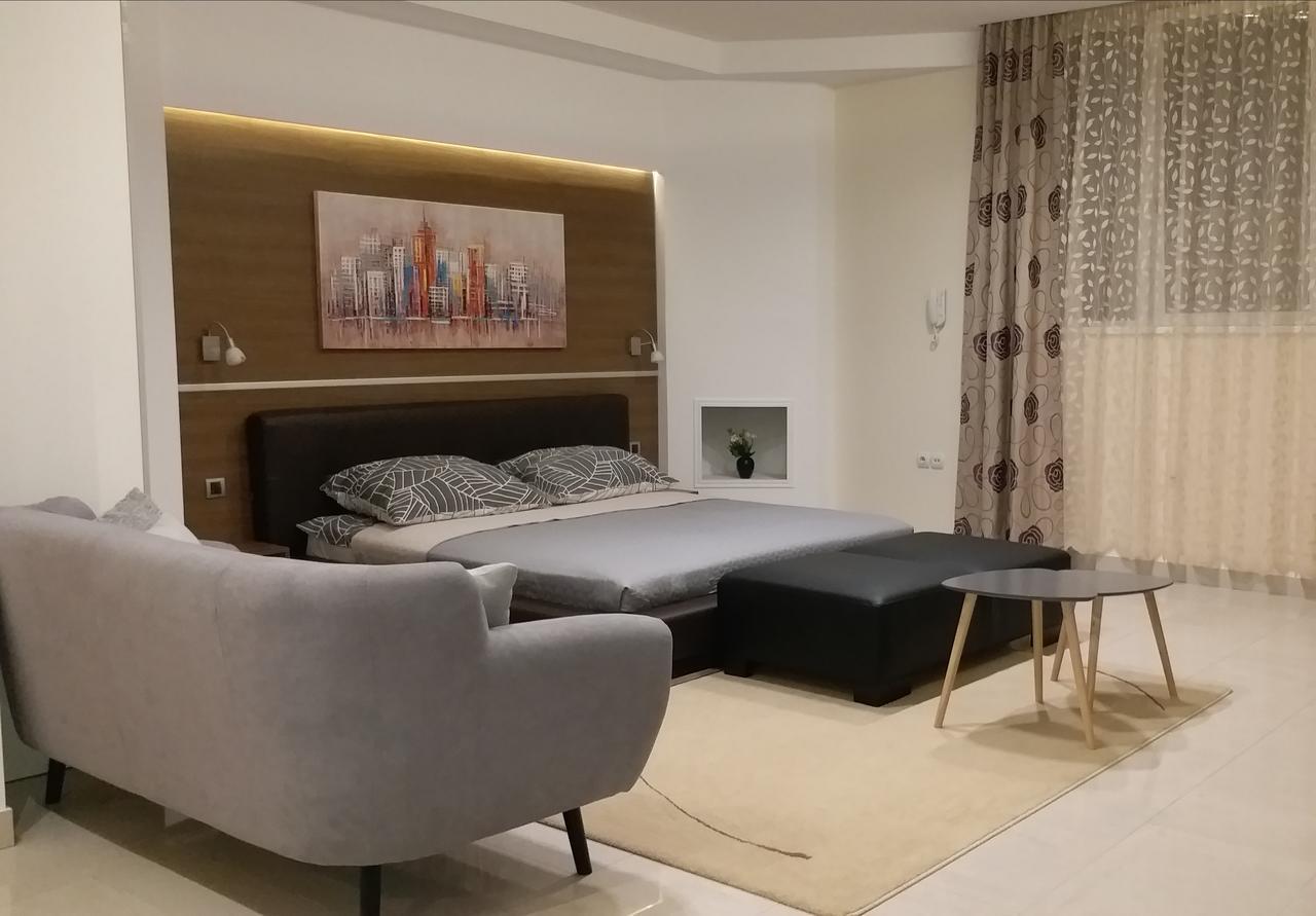 Centar Lux Vrsac Apartment ภายนอก รูปภาพ