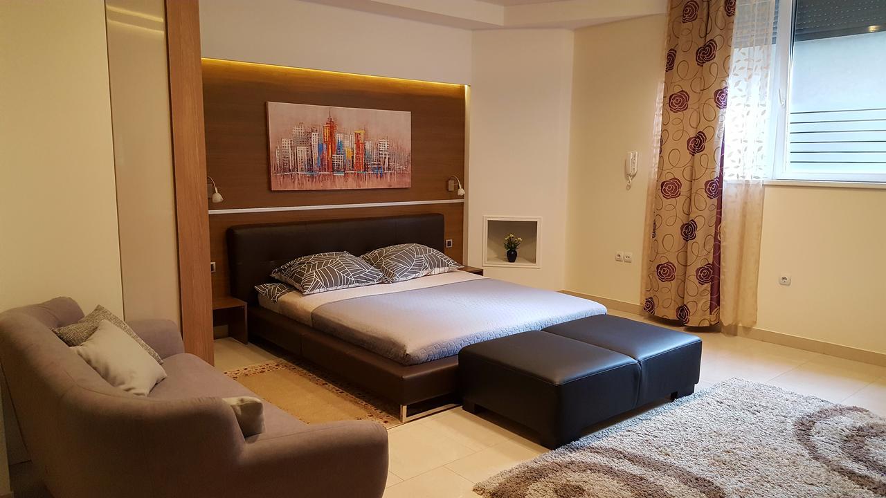 Centar Lux Vrsac Apartment ภายนอก รูปภาพ