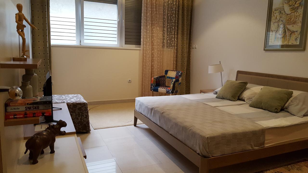 Centar Lux Vrsac Apartment ภายนอก รูปภาพ